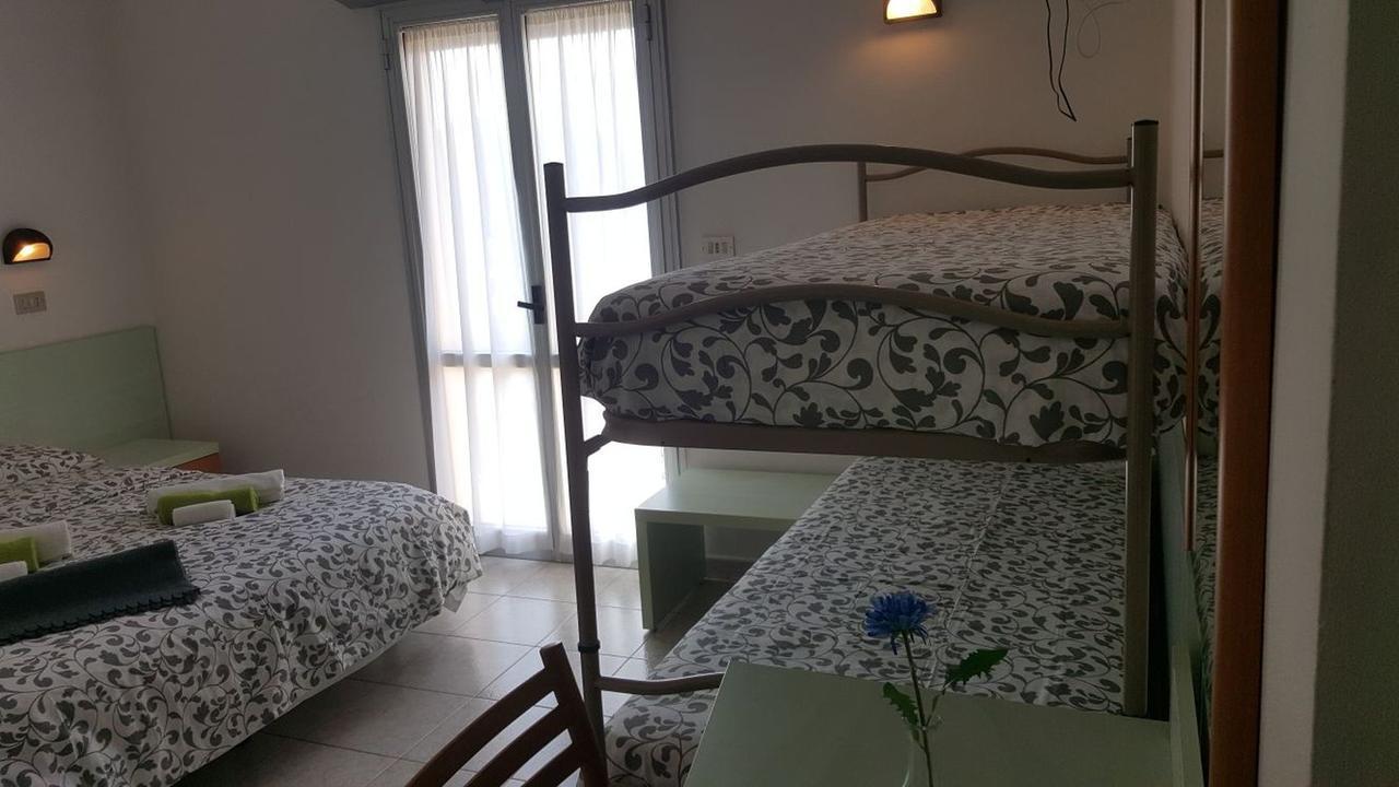 Hotel Villa Cesira Bellaria-Igea Marina Habitación foto