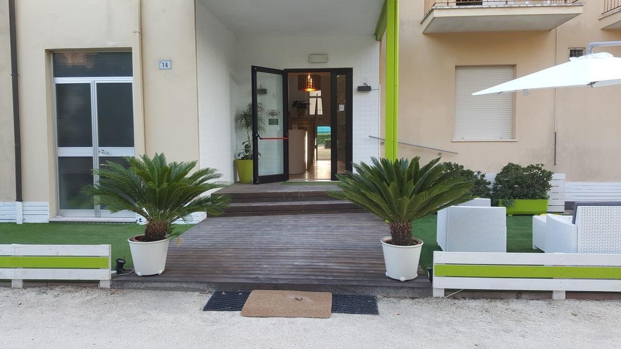 Hotel Villa Cesira Bellaria-Igea Marina Exterior foto
