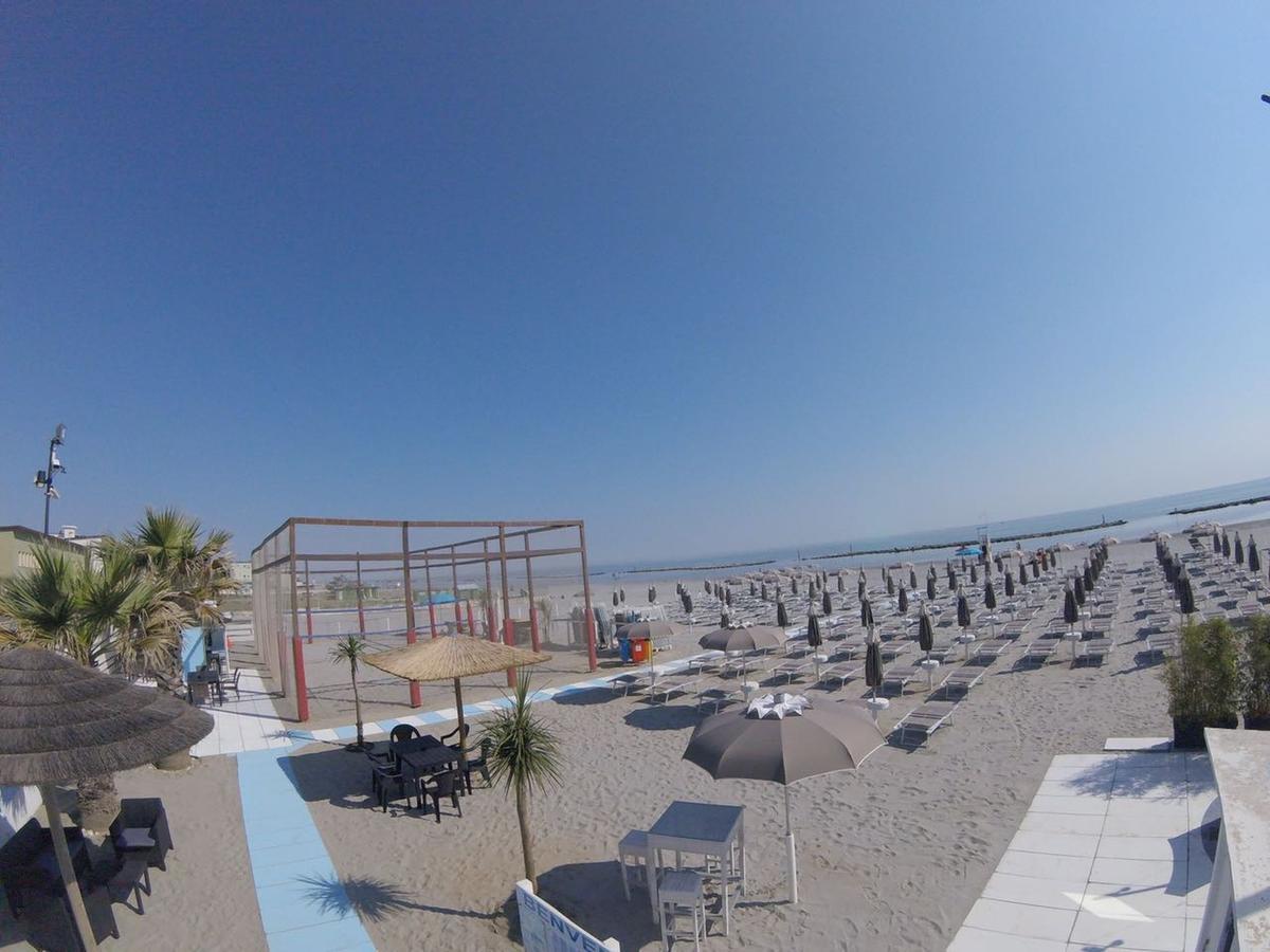 Hotel Villa Cesira Bellaria-Igea Marina Exterior foto