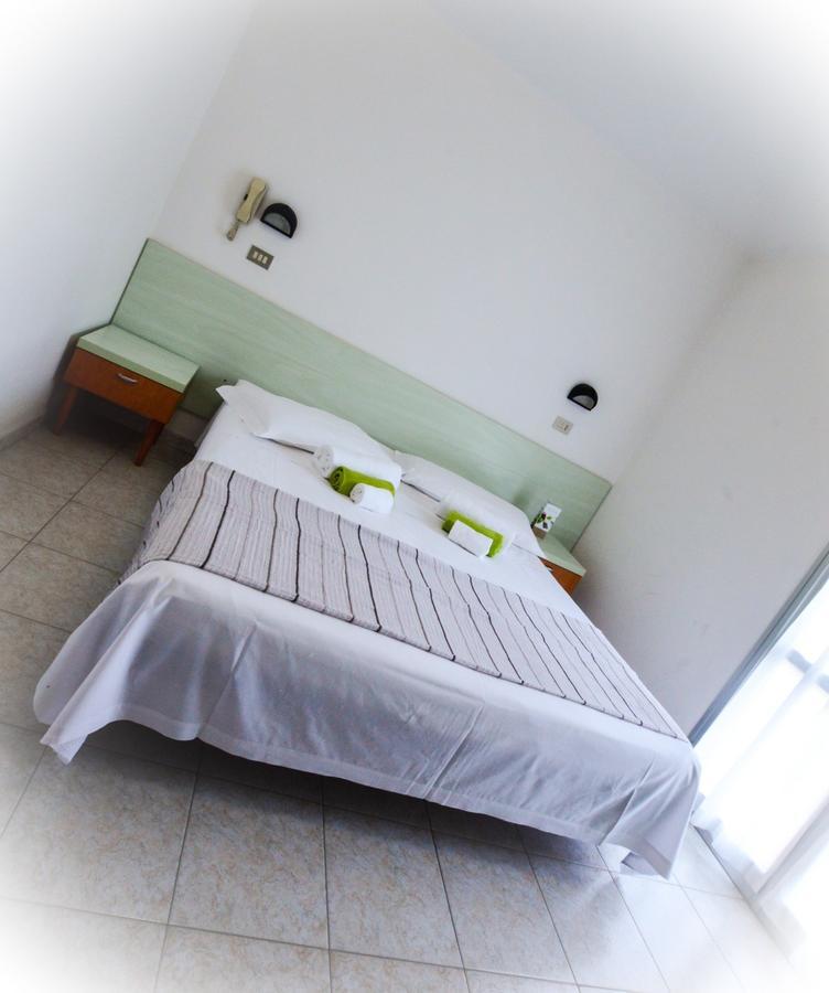 Hotel Villa Cesira Bellaria-Igea Marina Exterior foto